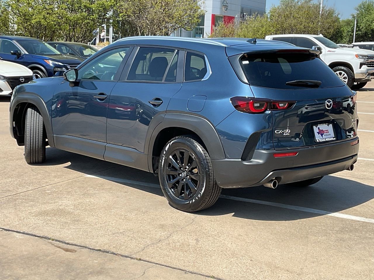 Used 2025 MAZDA CX-50 AWD 2.5 S w/ Premium Package image 7