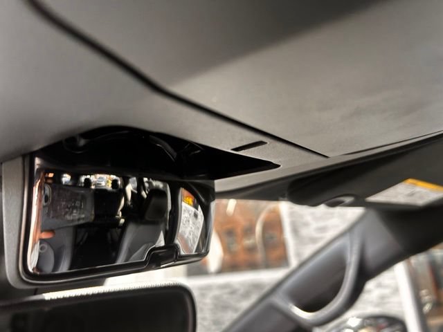 Used 2025 Chrysler Pacifica Select FWD image 31