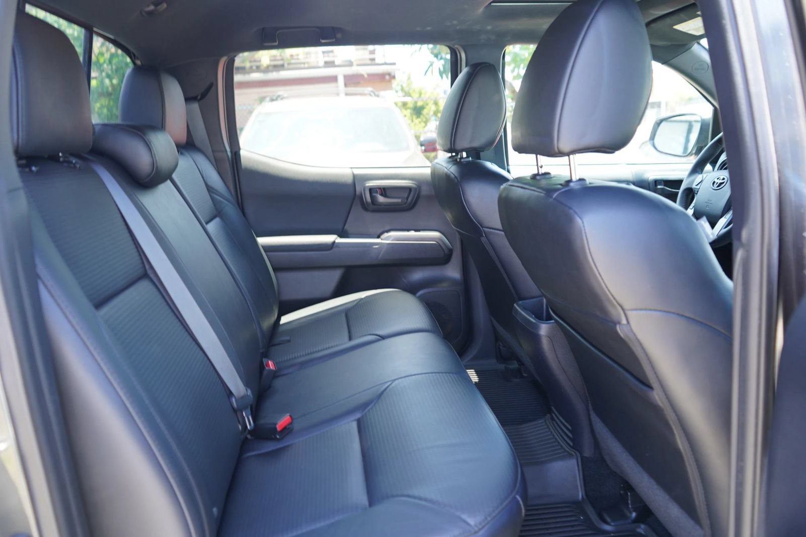 Used 2019 Toyota Tacoma TRD Off-Road AWD/4WD image 22
