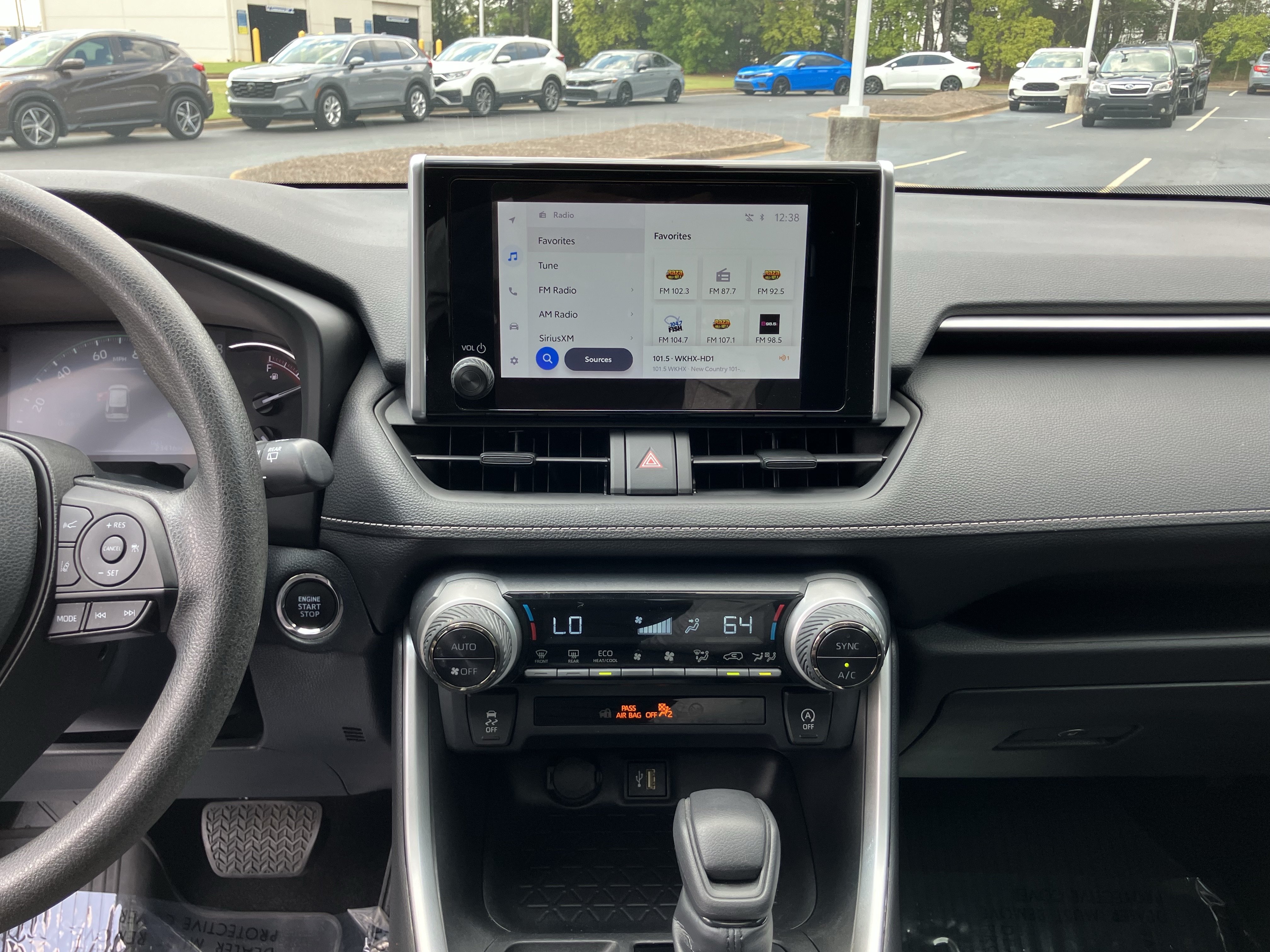 Used 2023 Toyota RAV4 XLE w/ Convenience Package FWD image 25