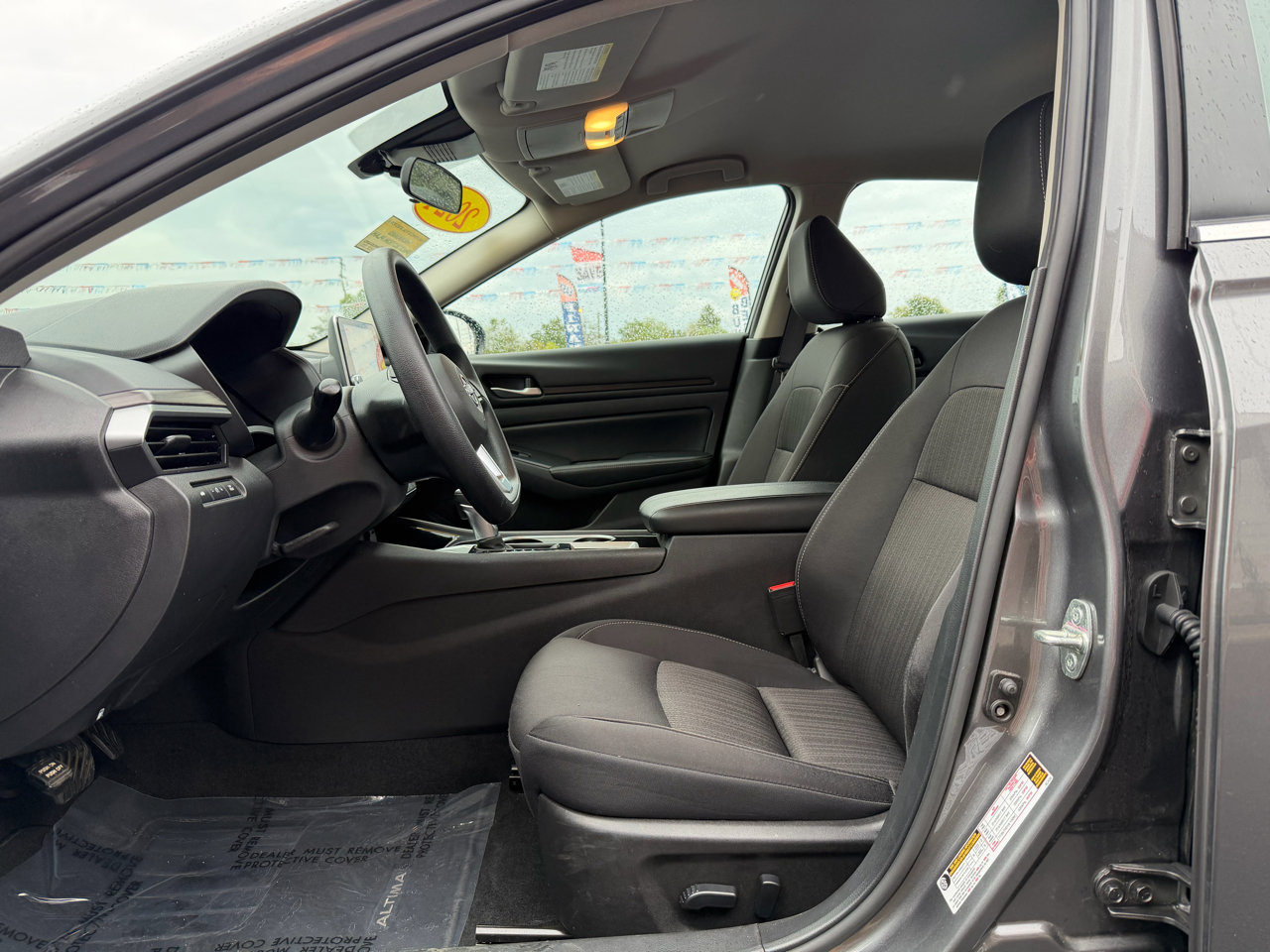 Used 2024 Nissan Altima 2.5 SV image 13