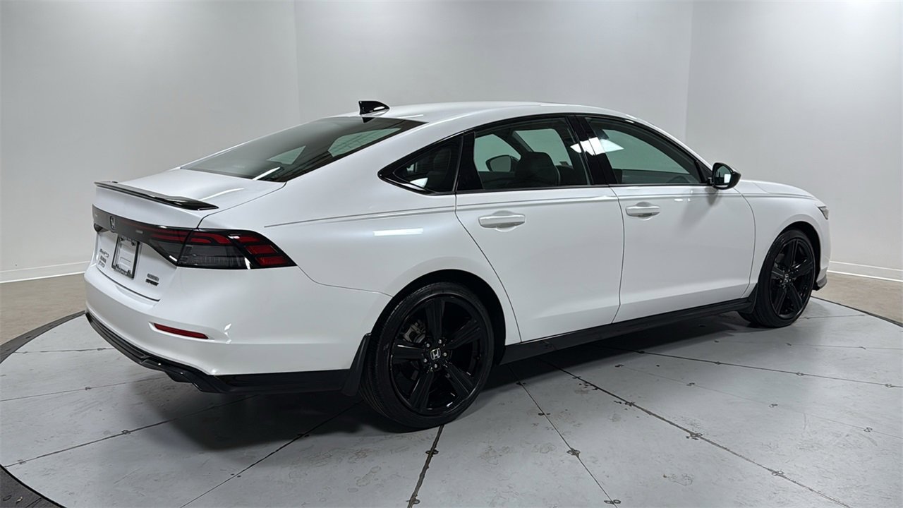 Used 2024 Honda Accord Sport image 5