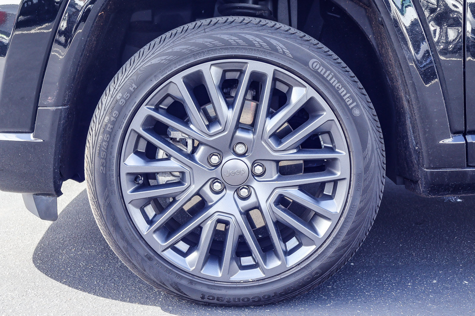 Used 2023 Jeep Compass High Altitude AWD/4WD image 19