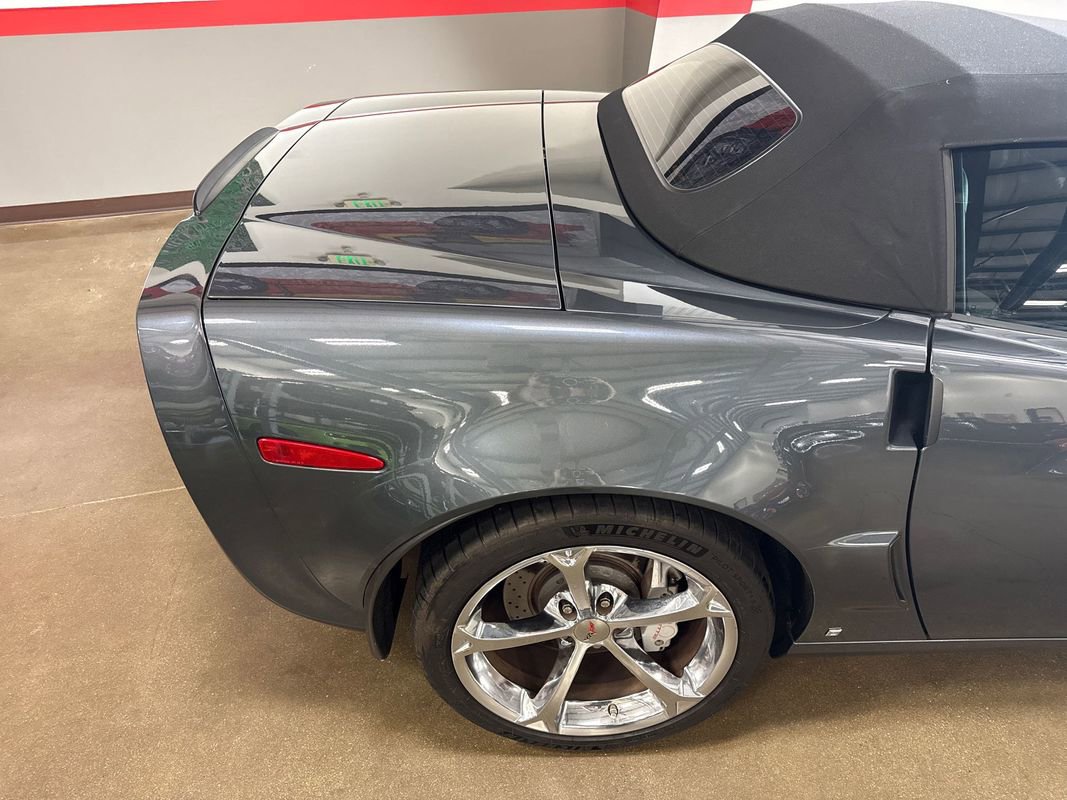 Used 2010 Chevrolet Corvette Grand Sport w/ Preferred Equipment Group image 59