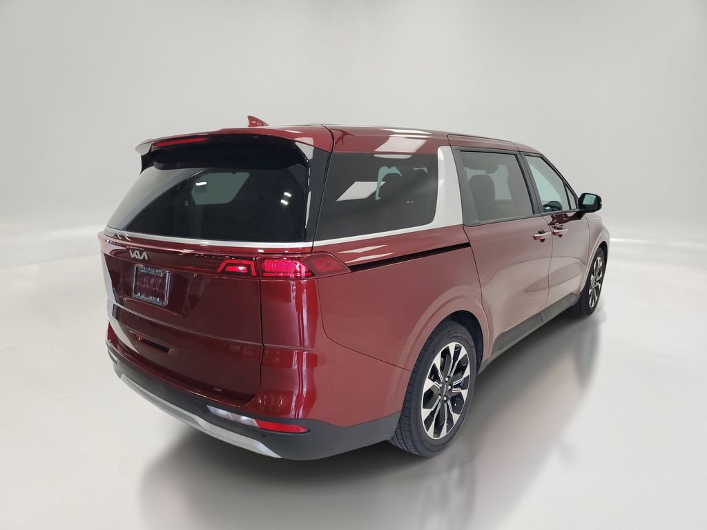 Used 2024 Kia Carnival EX FWD image 6