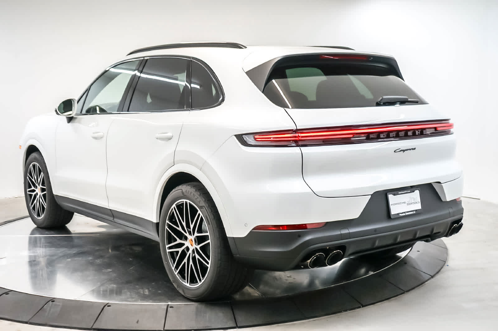 New 2026 Porsche Cayenne AWD/4WD image 3