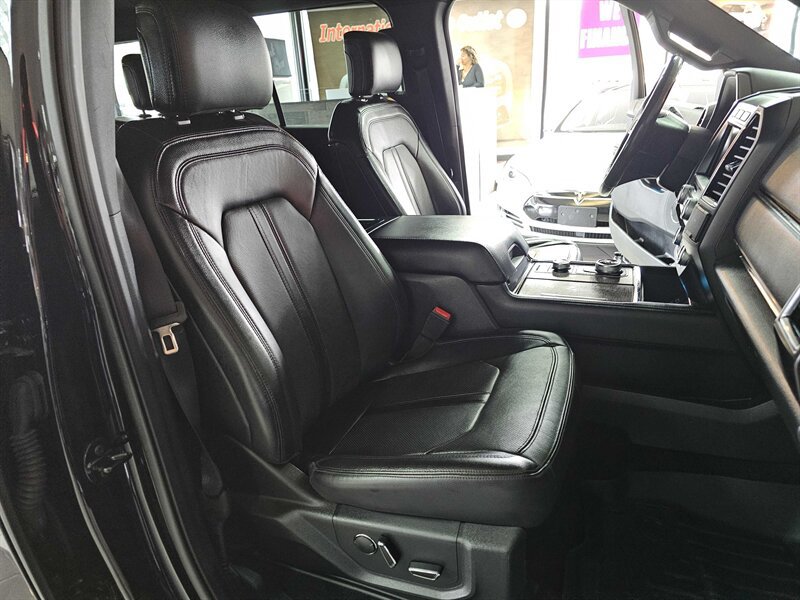 Used 2018 Ford Expedition Max Limited AWD/4WD image 33