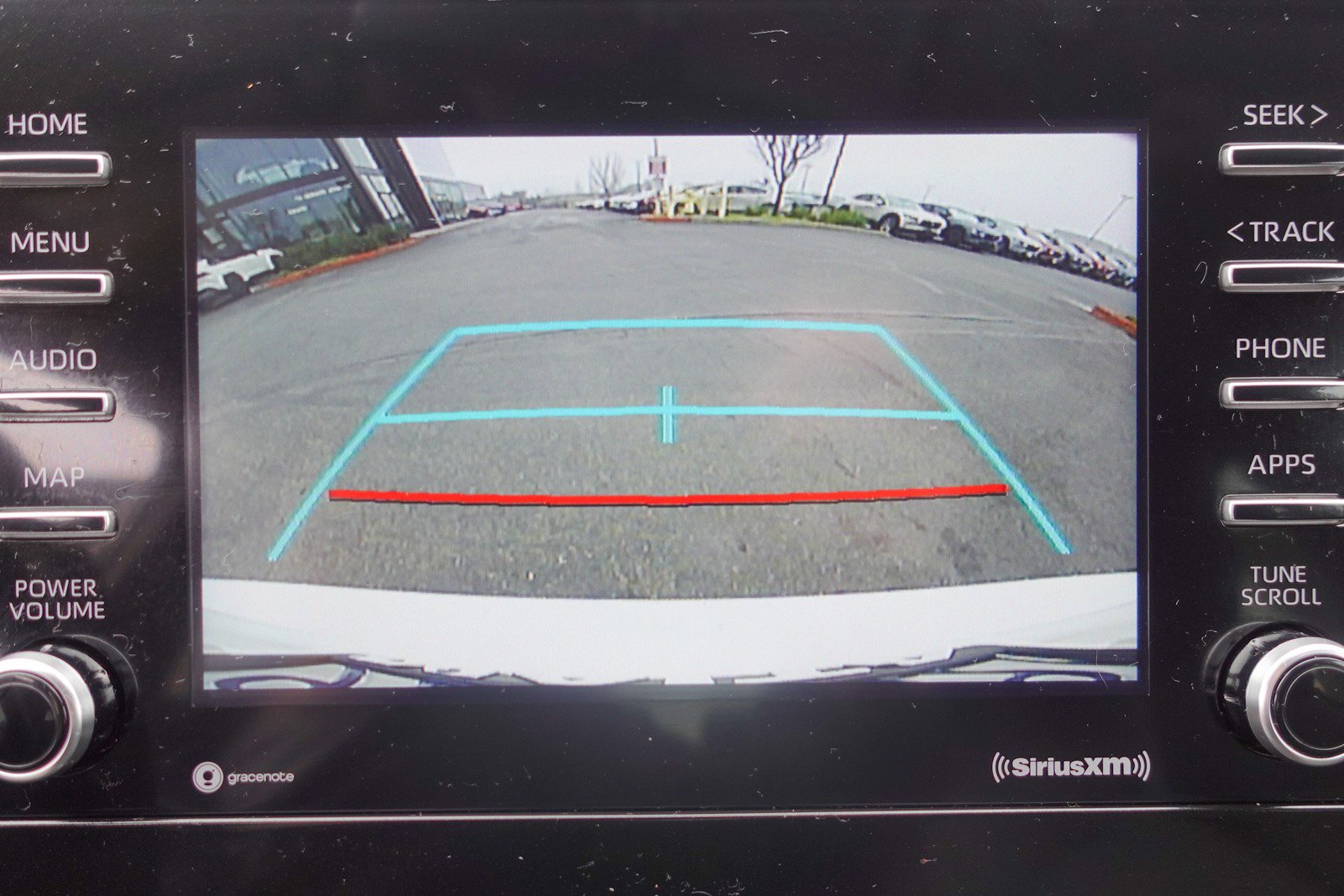 Used 2022 Toyota Camry SE image 19