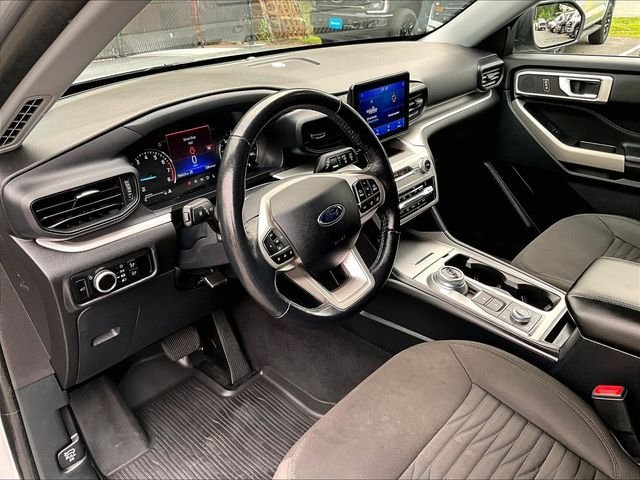 Used 2021 Ford Explorer XLT AWD/4WD image 14