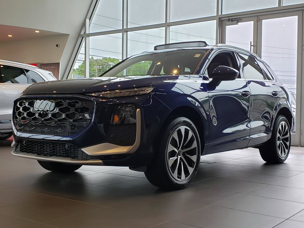 New 2026 Audi Q3 quattro 2.0T AWD/4WD image 1
