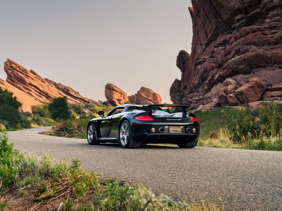 Used 2005 Porsche Carrera GT image 7