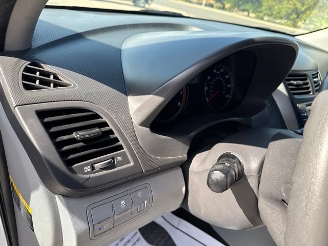 Used 2017 Hyundai Accent SE FWD image 25