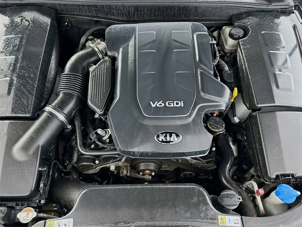 Used 2017 Kia K900 Premium image 31