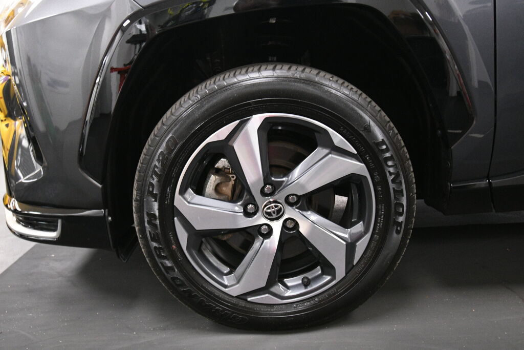 Certified 2023 Toyota RAV4 SE w/ Weather & Moonroof Package AWD/4WD image 34