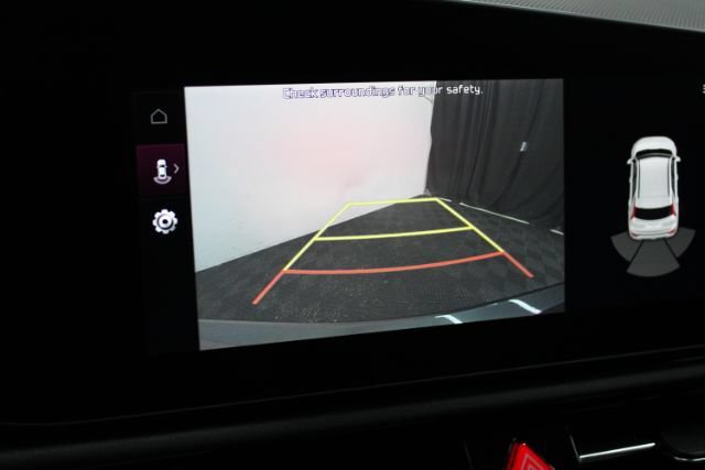 Used 2024 Kia Niro EX FWD image 24