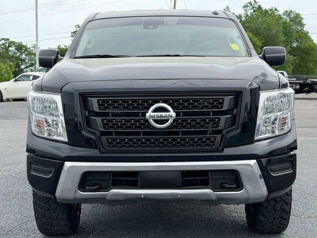 Used 2021 Nissan Titan SV AWD/4WD image 10