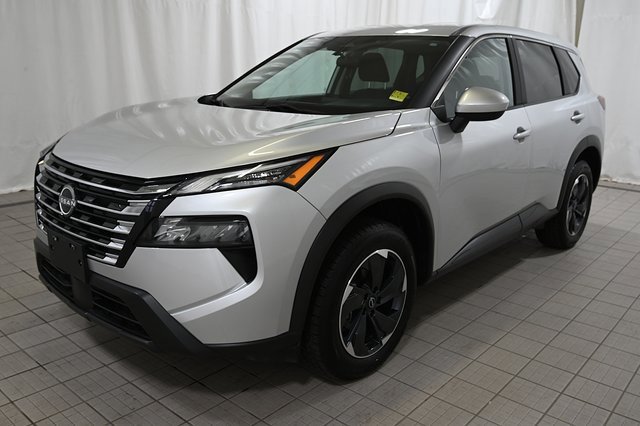 Used 2024 Nissan Rogue SV image 16