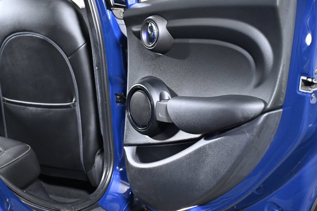 Used 2015 MINI Cooper 4-Door Hardtop FWD image 30