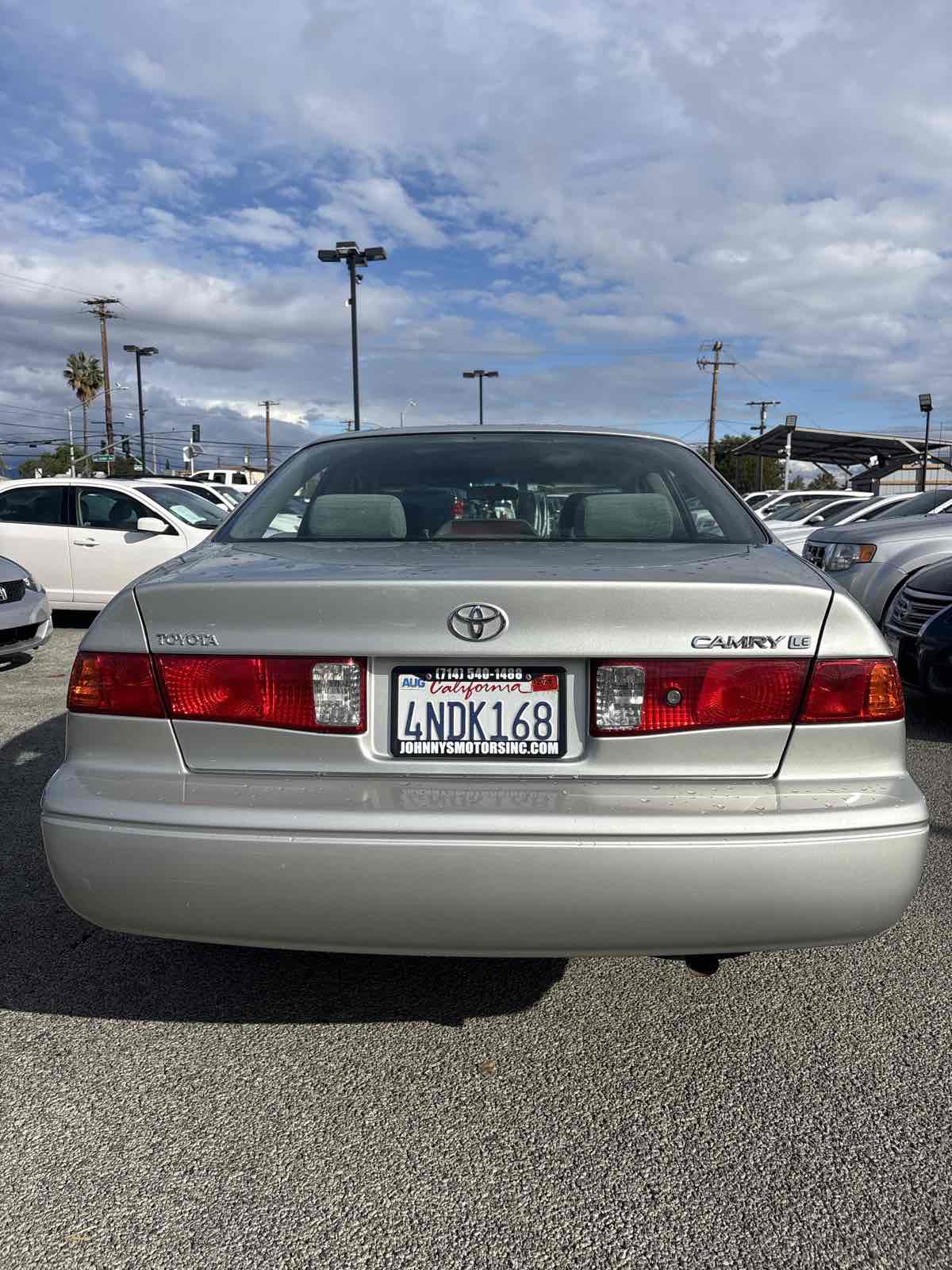 Used 2000 Toyota Camry LE w/ Value Pkg 4 image 3