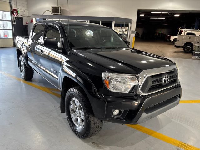 Used 2014 Toyota Tacoma 4x4 Double Cab w/ TRD Off-Road Package image 4