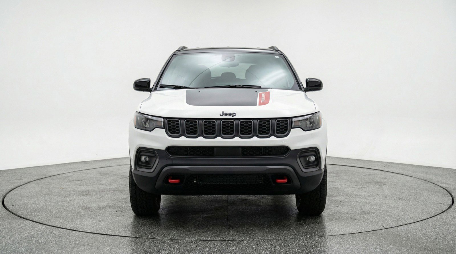 Used 2025 Jeep Compass Trailhawk image 2