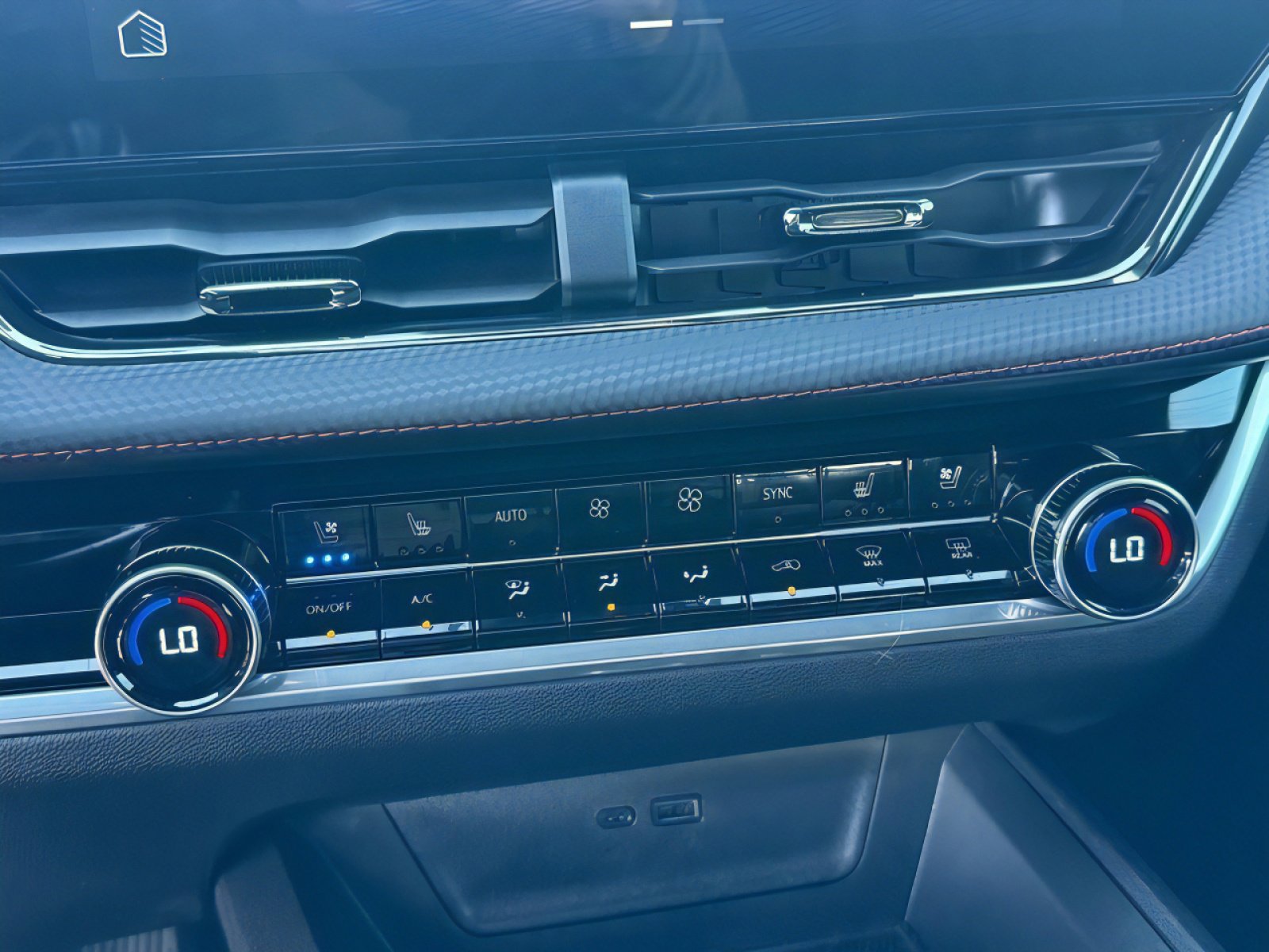 Used 2025 Chevrolet Equinox RS w/ Convenience Package III image 20