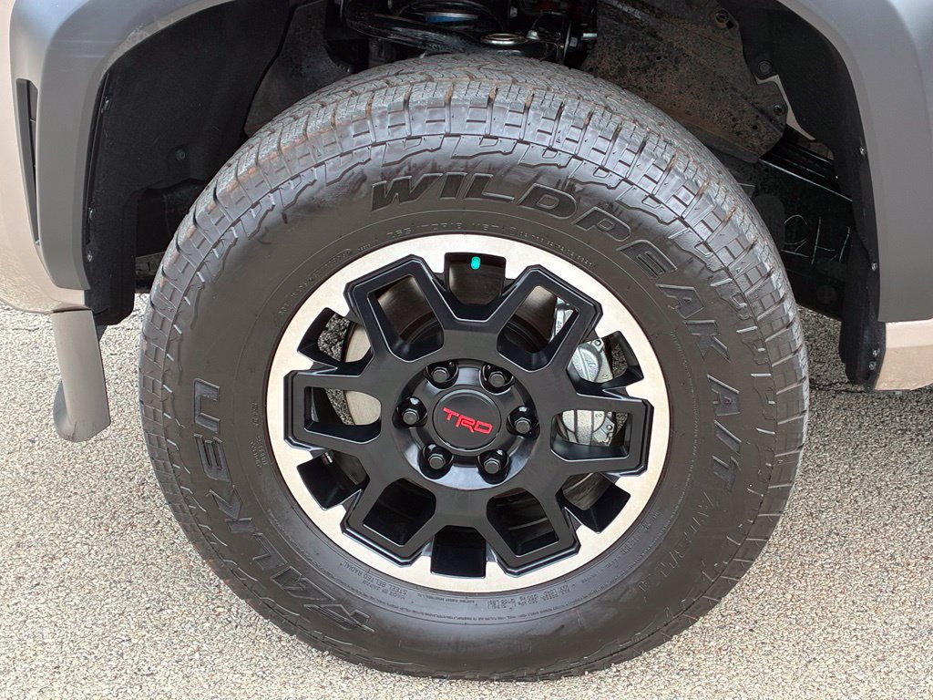Used 2026 Toyota Tacoma TRD Off-Road AWD/4WD image 14