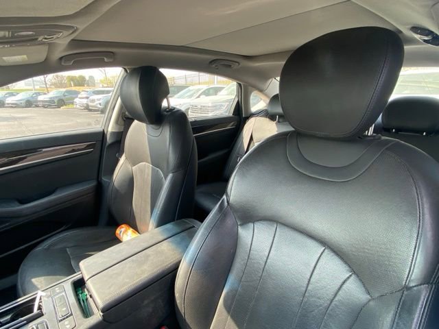 Used 2015 Hyundai Genesis 3.8 w/ Option Group 02 image 5