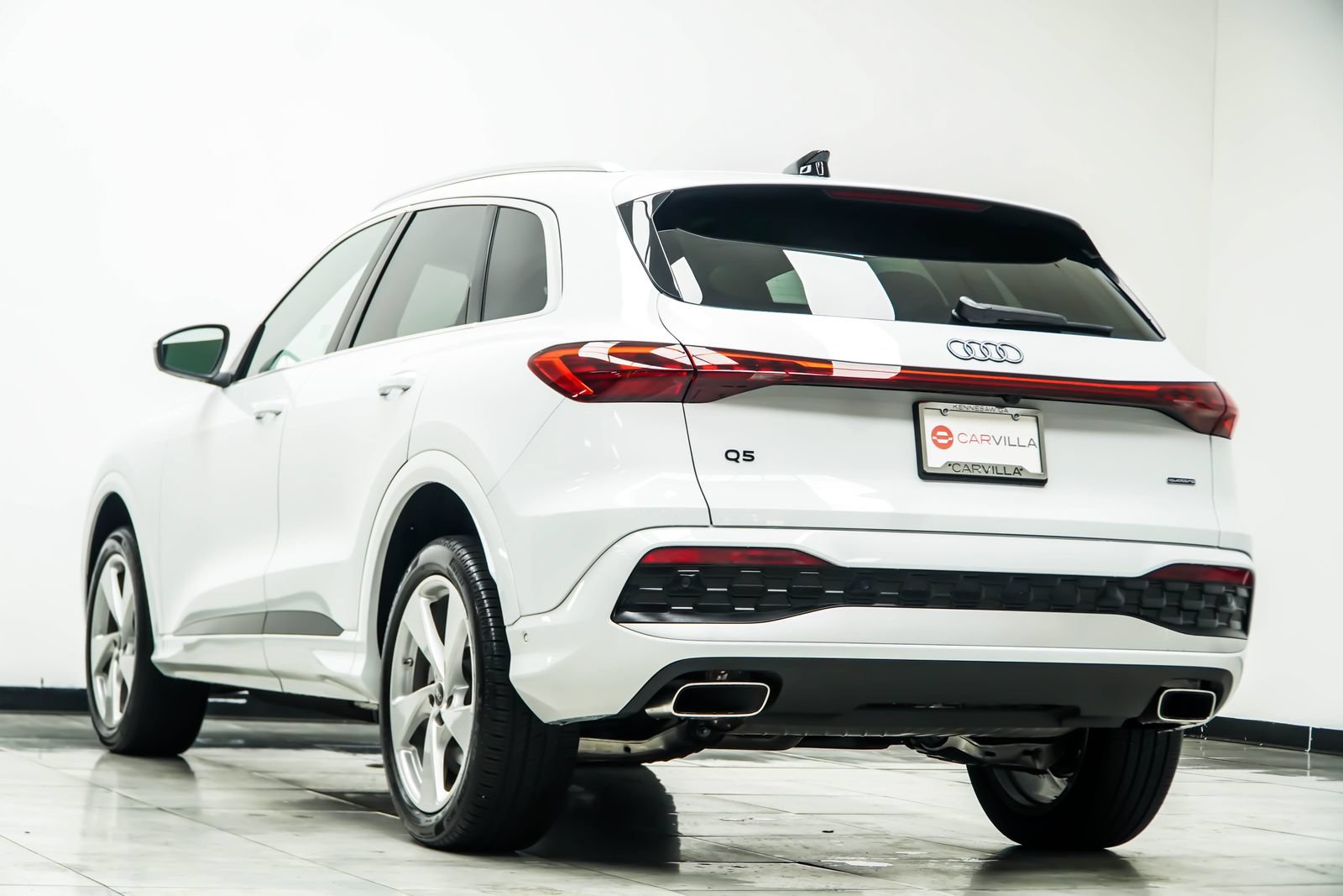Used 2025 Audi Q5 Premium Plus w/ Premium Plus AWD/4WD image 12
