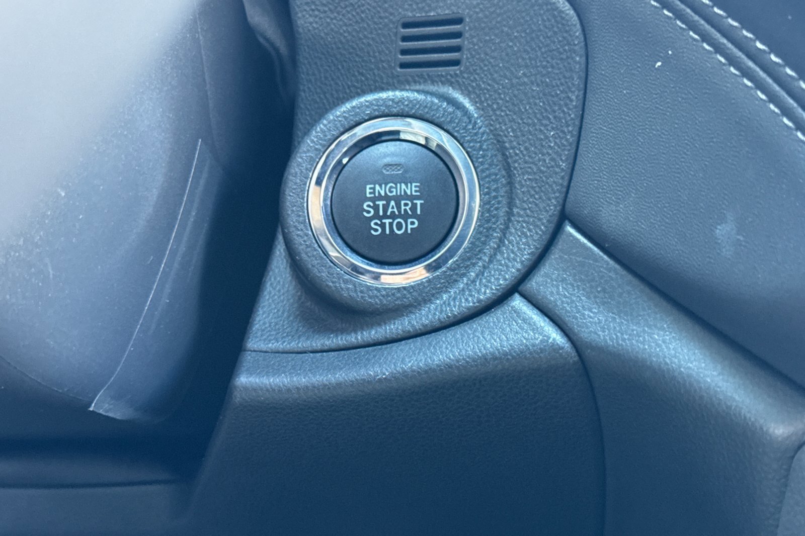 Used 2025 Subaru Outback Touring w/ Popular Package #2 image 35