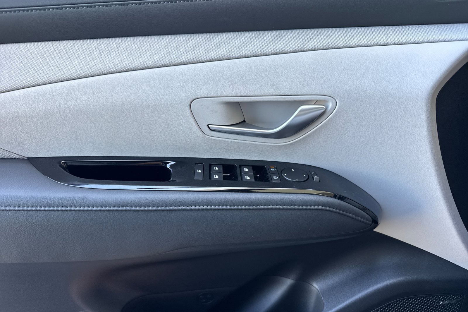 New 2026 Hyundai Tucson Limited AWD/4WD image 12