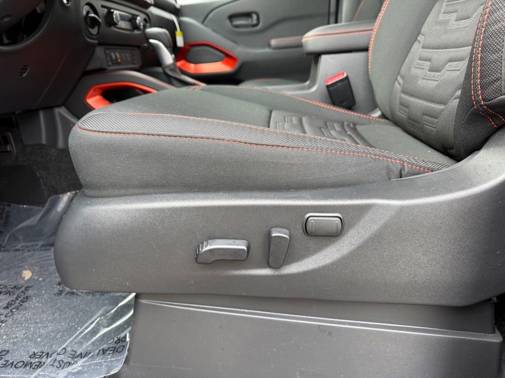 New 2026 Nissan Frontier PRO-4X w/ Tow Package image 16