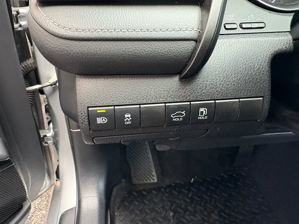 Used 2024 Toyota Camry SE FWD image 19