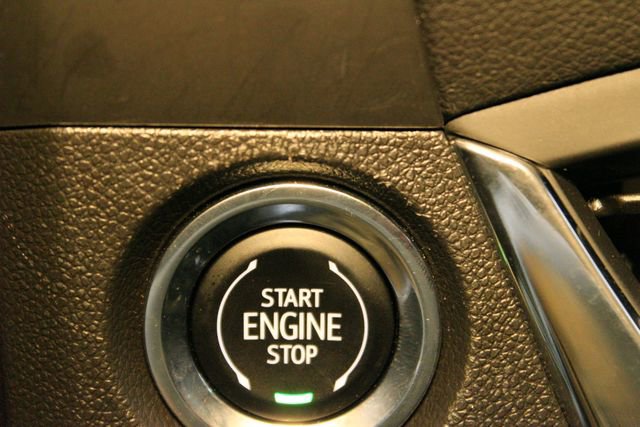 Used 2025 Buick Encore GX Avenir w/ Avenir Technology Package AWD/4WD image 25