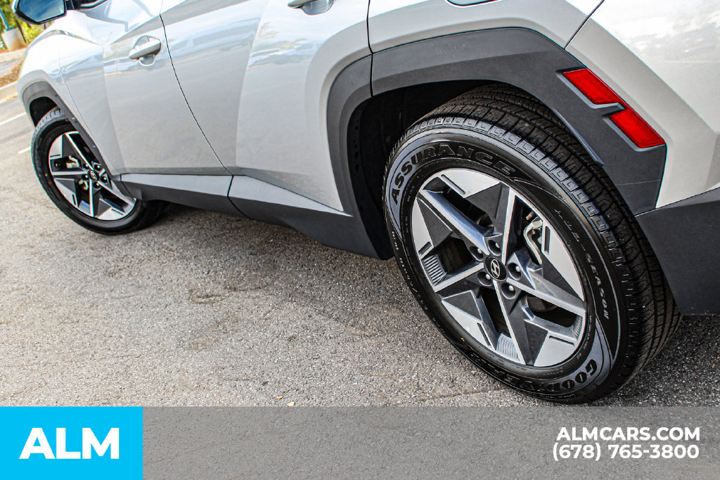 Used 2025 Hyundai Tucson SEL FWD image 14