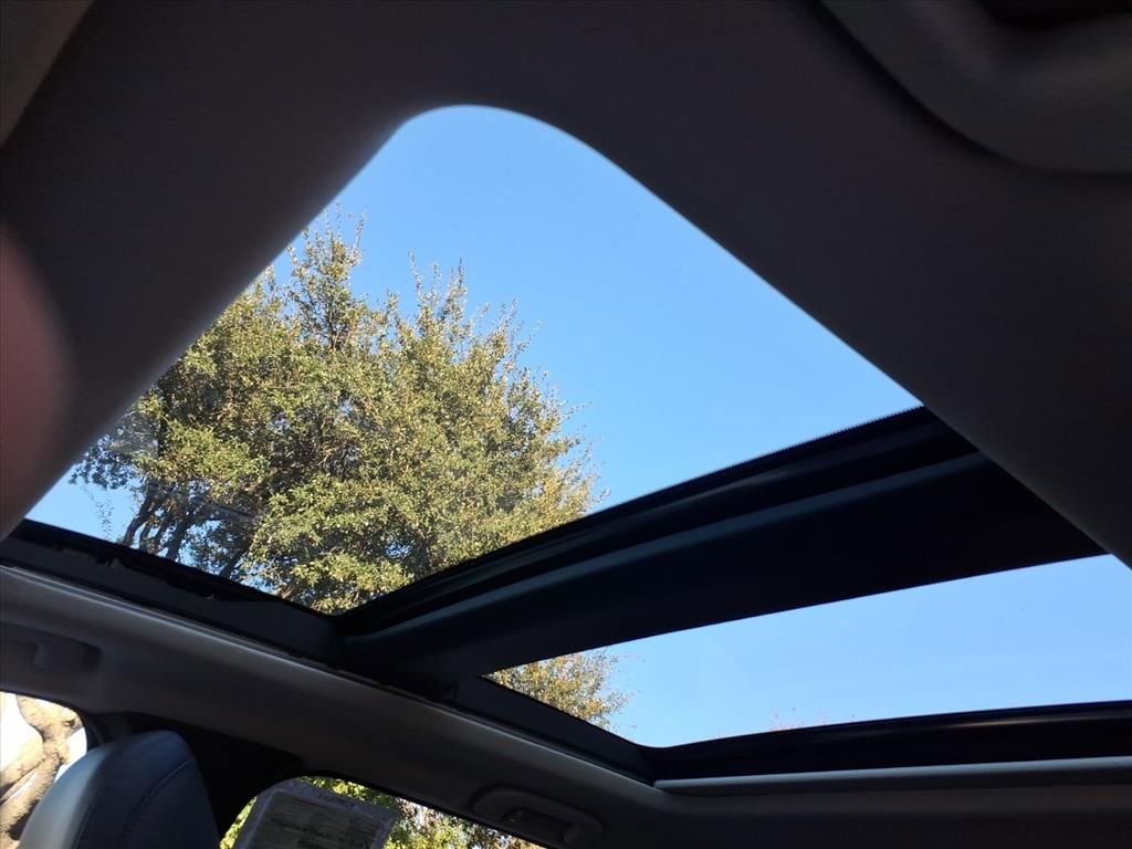 Used 2025 MAZDA CX-50 AWD 2.5 Turbo w/ Premium Pkg image 8