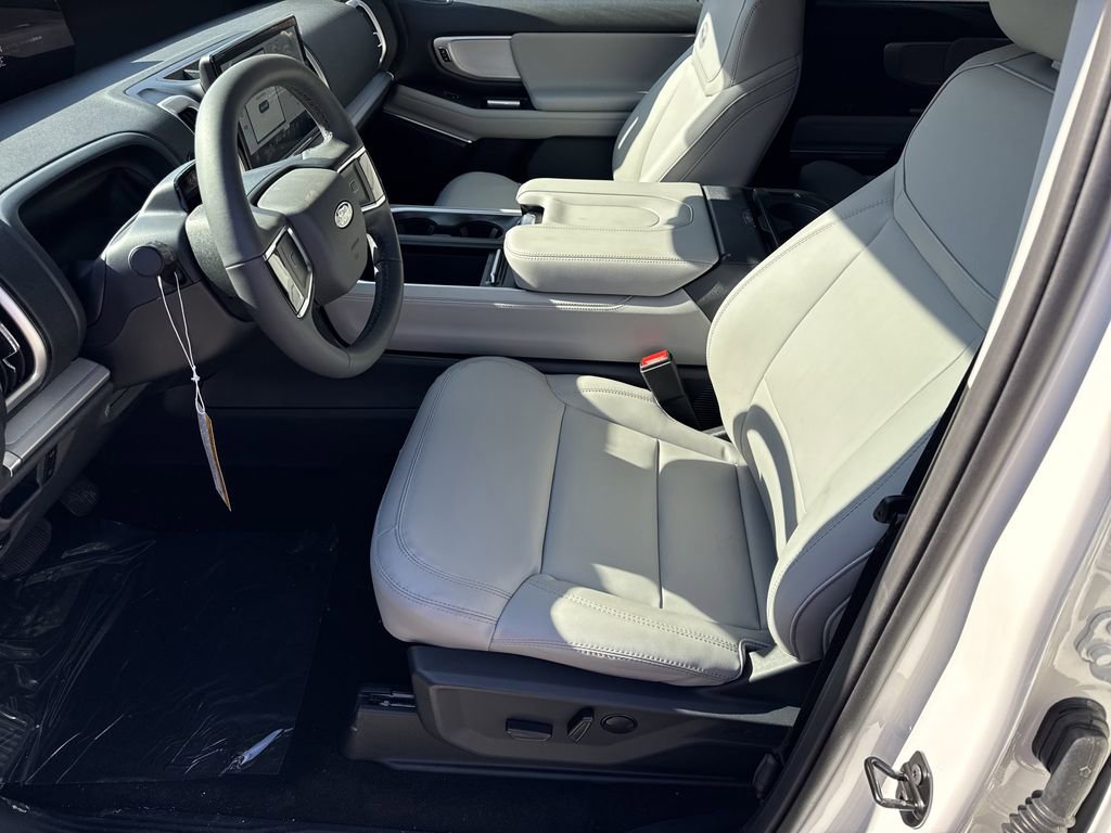 New 2026 Ford Expedition Max Active RWD image 9