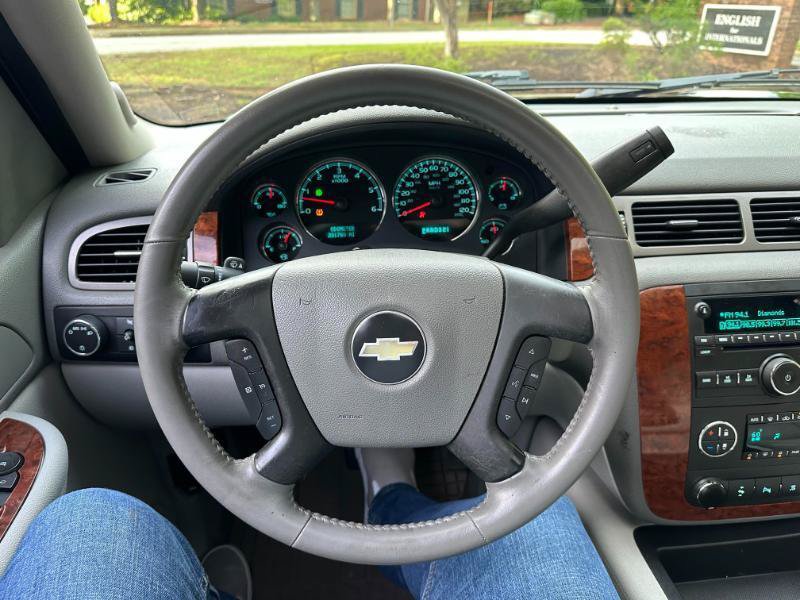 Used 2008 Chevrolet Avalanche LT w/ LT Preferred Equipment Group AWD/4WD image 26