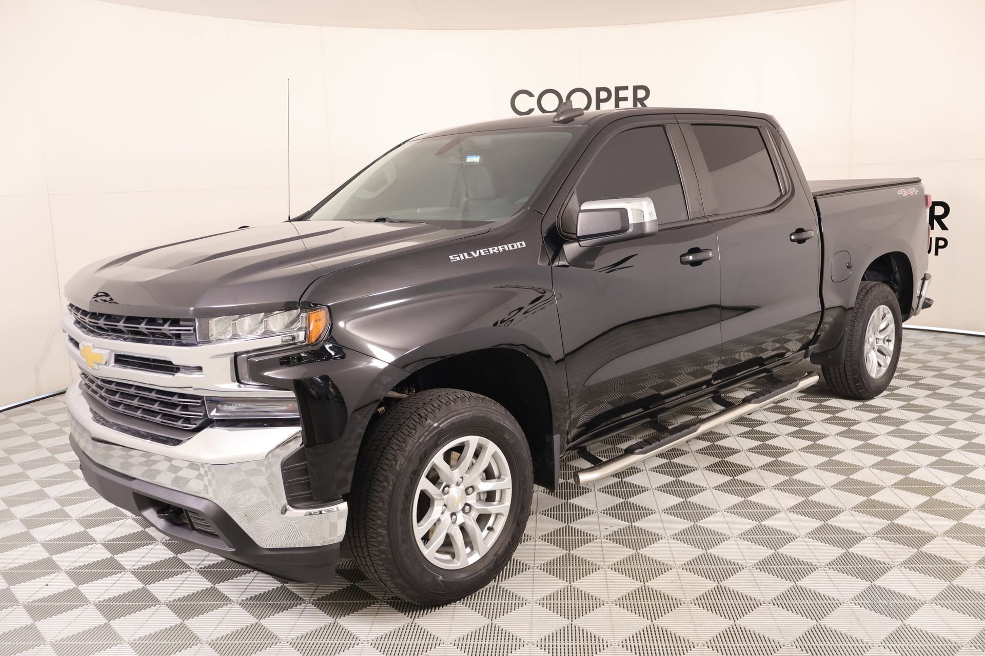 Used 2020 Chevrolet Silverado 1500 LT w/ All-Star Edition AWD/4WD image 10
