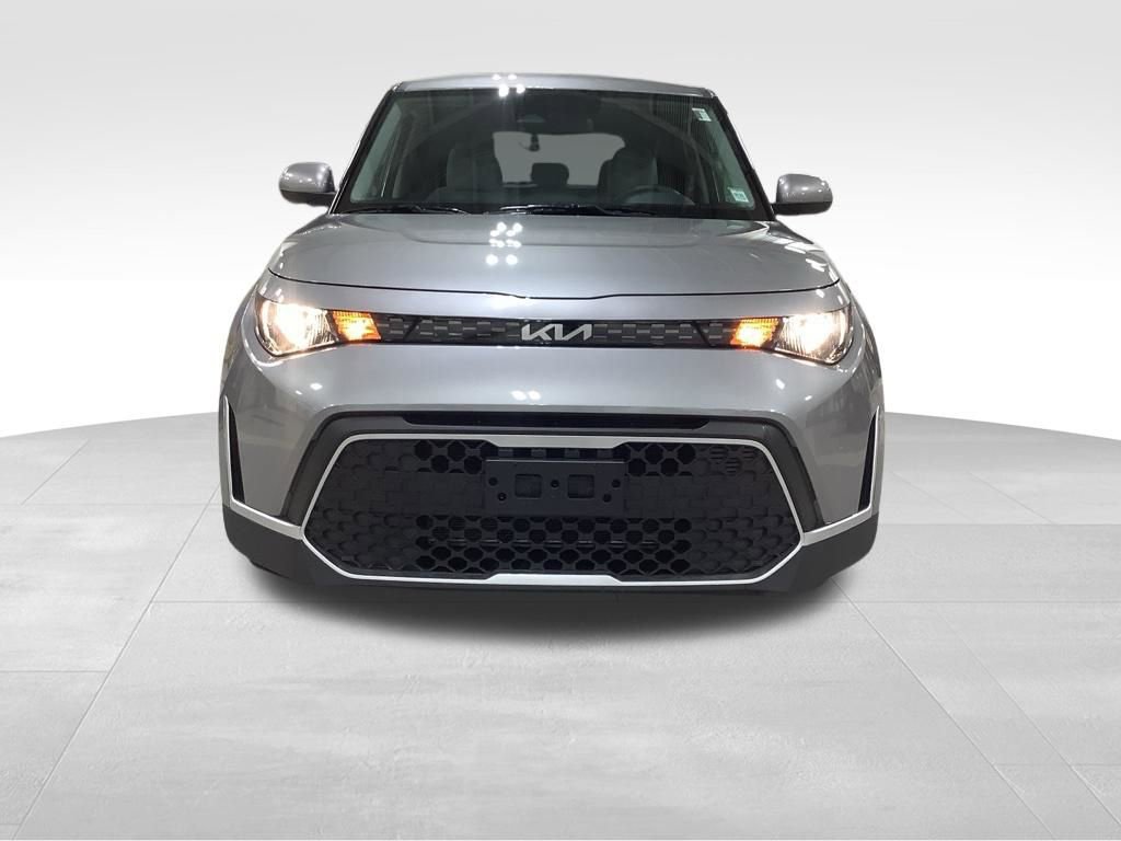 Certified 2025 Kia Soul LX w/ LX Technology Package image 6