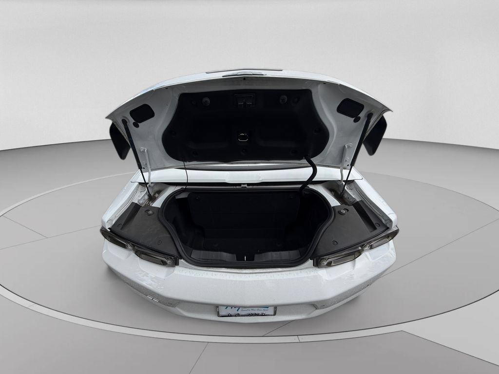 Used 2020 Chevrolet Camaro SS RWD image 30
