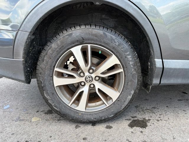 Used 2016 Toyota RAV4 XLE FWD image 8