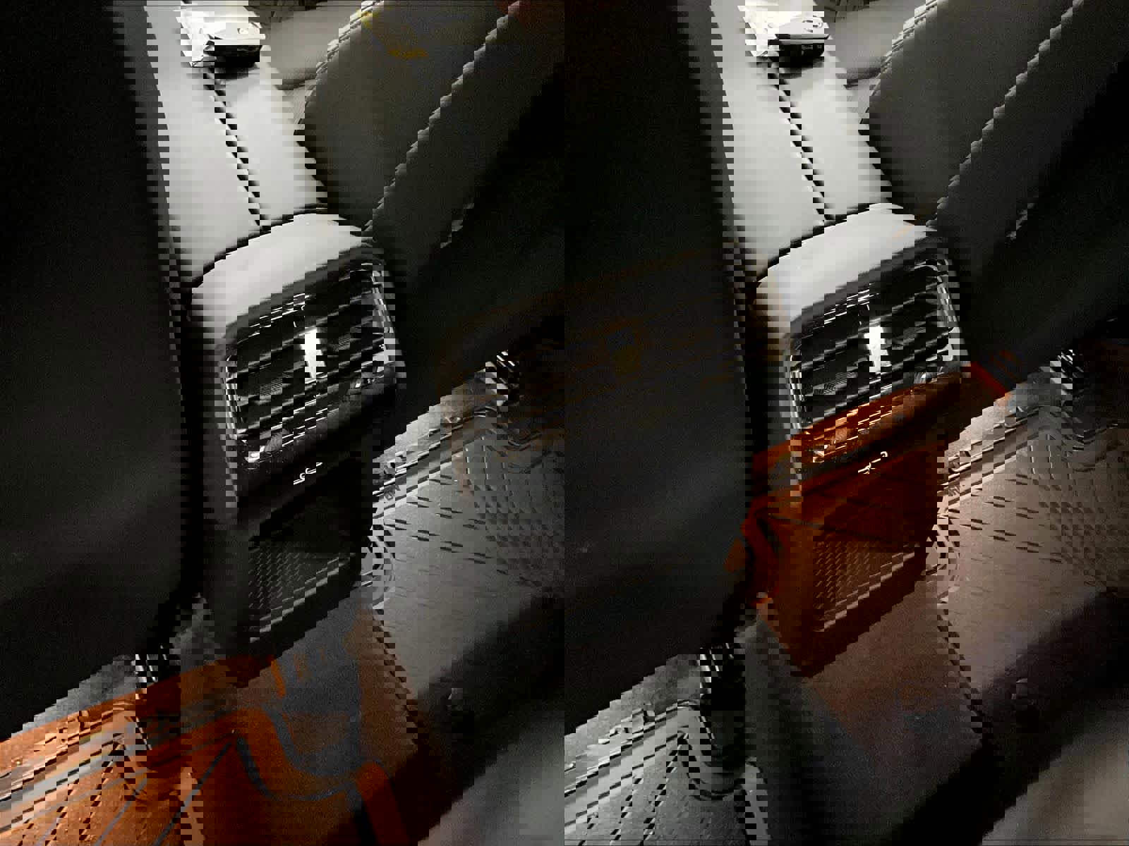 Used 2026 BMW 530i w/ M Sport Package image 35