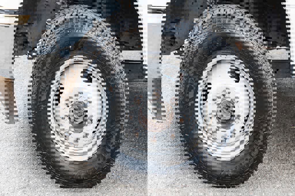 Used 2020 Ford F350 XL w/ Power Equipment Group image 11