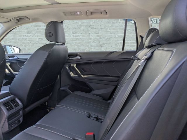 Certified 2023 Volkswagen Tiguan SE w/ Panoramic Sunroof Package FWD image 16