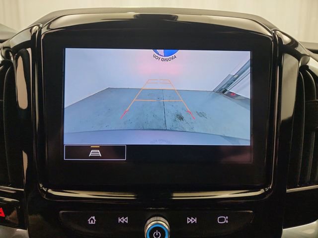 Used 2023 Chevrolet Traverse LT image 23