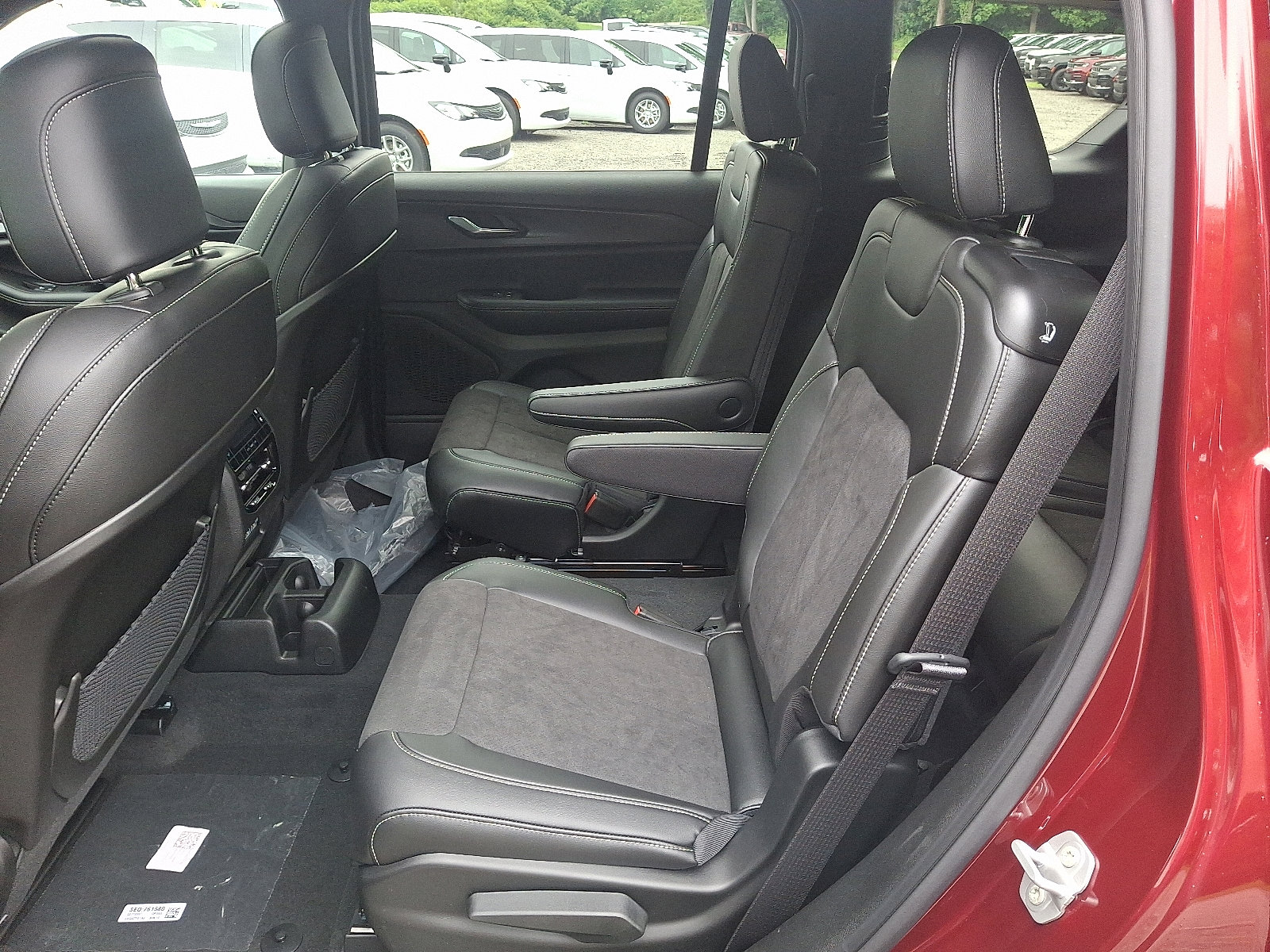 New 2025 Jeep Grand Cherokee L Altitude image 5