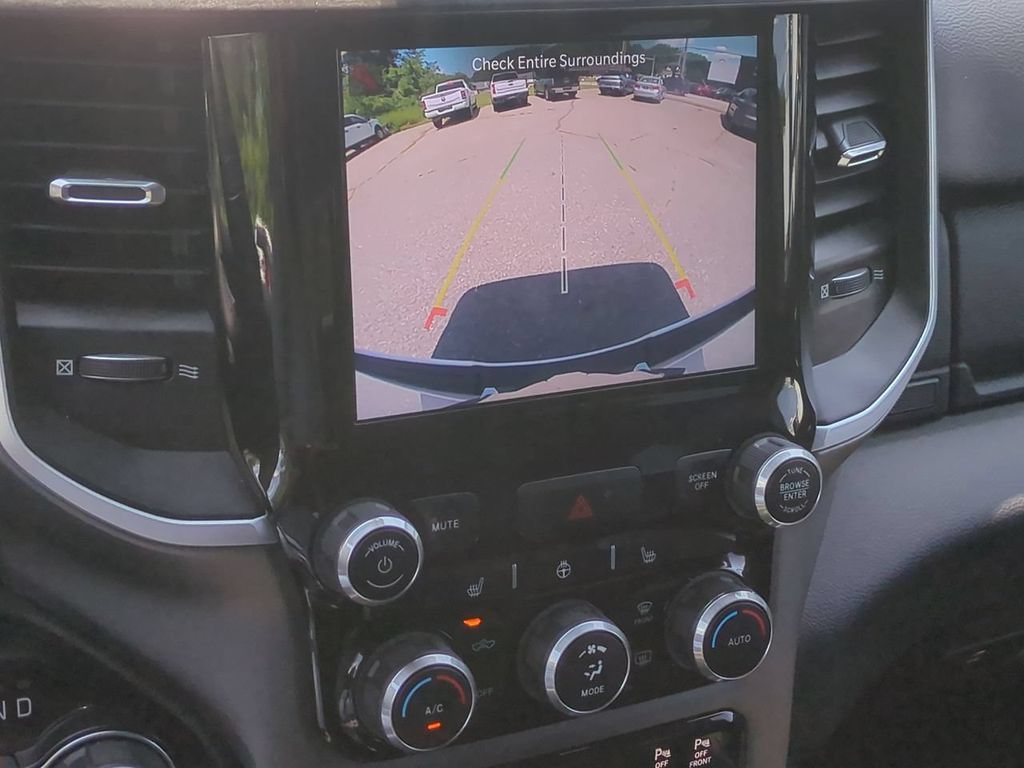 Used 2022 RAM 1500 Big Horn AWD/4WD image 21