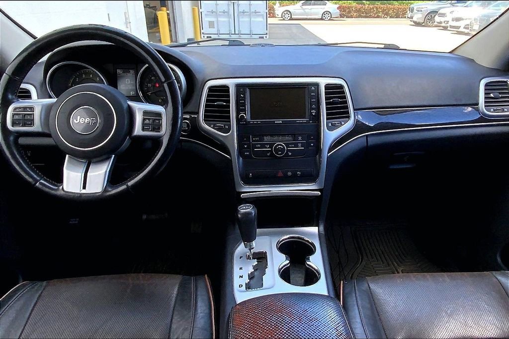 Used 2011 Jeep Grand Cherokee 70th Anniversary RWD image 13
