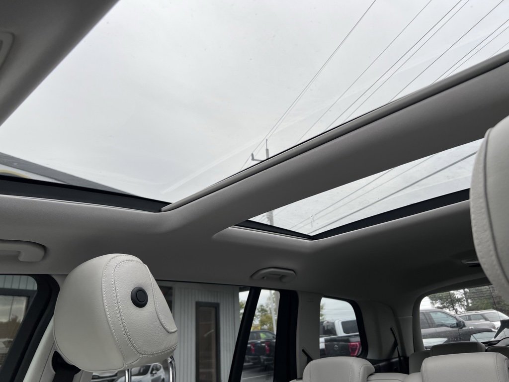 Used 2018 Mercedes-Benz GLS 450 4MATIC w/ Premium Package image 34